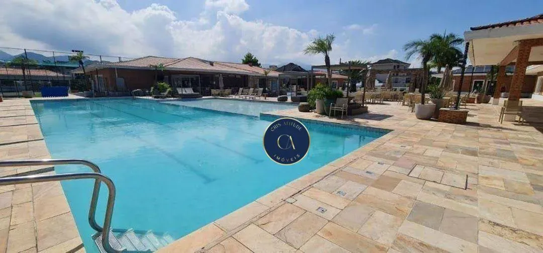 House with 6 bedrooms and 7 bathrooms, 484 m² — photo 41