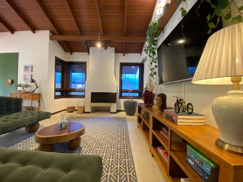 Casa de 4 dormitorios con balcón gourmet en Florianópolis — photo 13
