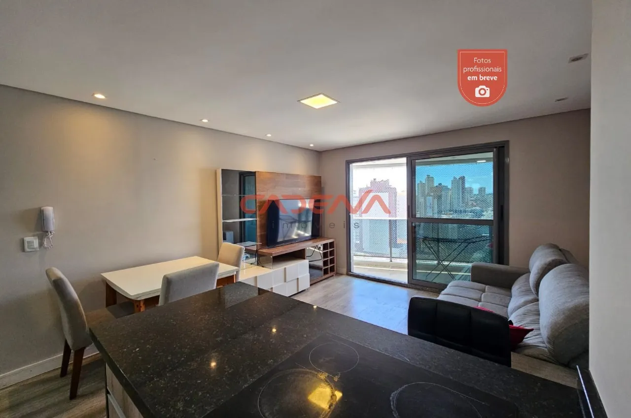 One-bedroom apartment in a building with a coworking space