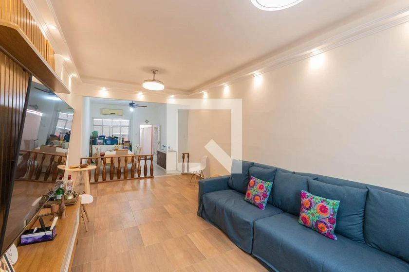 Casa para alugar com 4 quartos e 230 m², 3 banheiros — photo 3