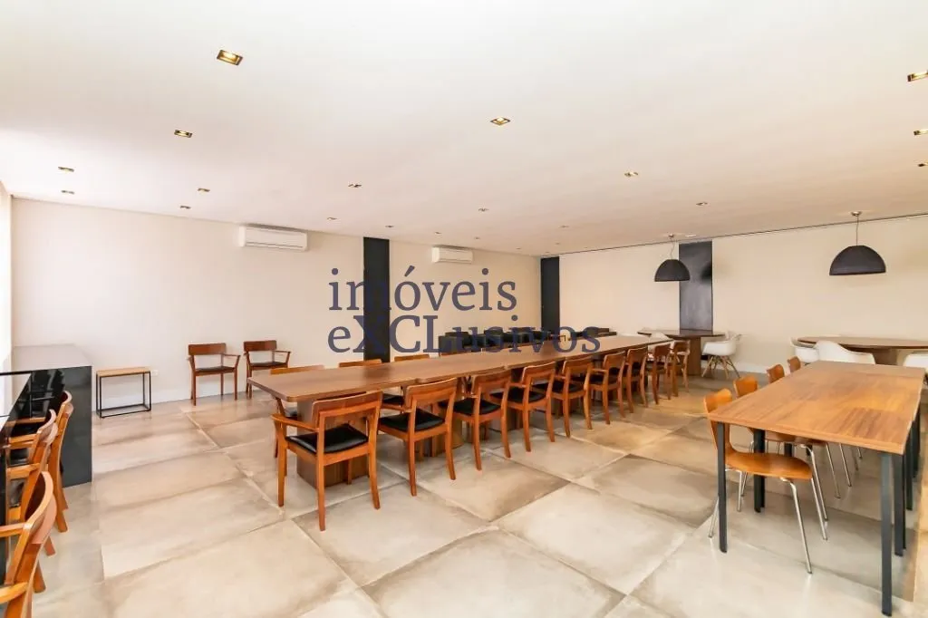 Furnished 2-bedroom apartment with an open-plan kitchen — photo 53