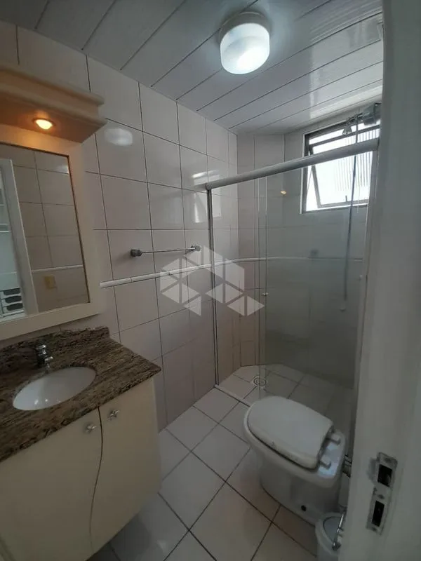 Glass-enclosed balcony in a 2-bedroom apartment, 72 m²