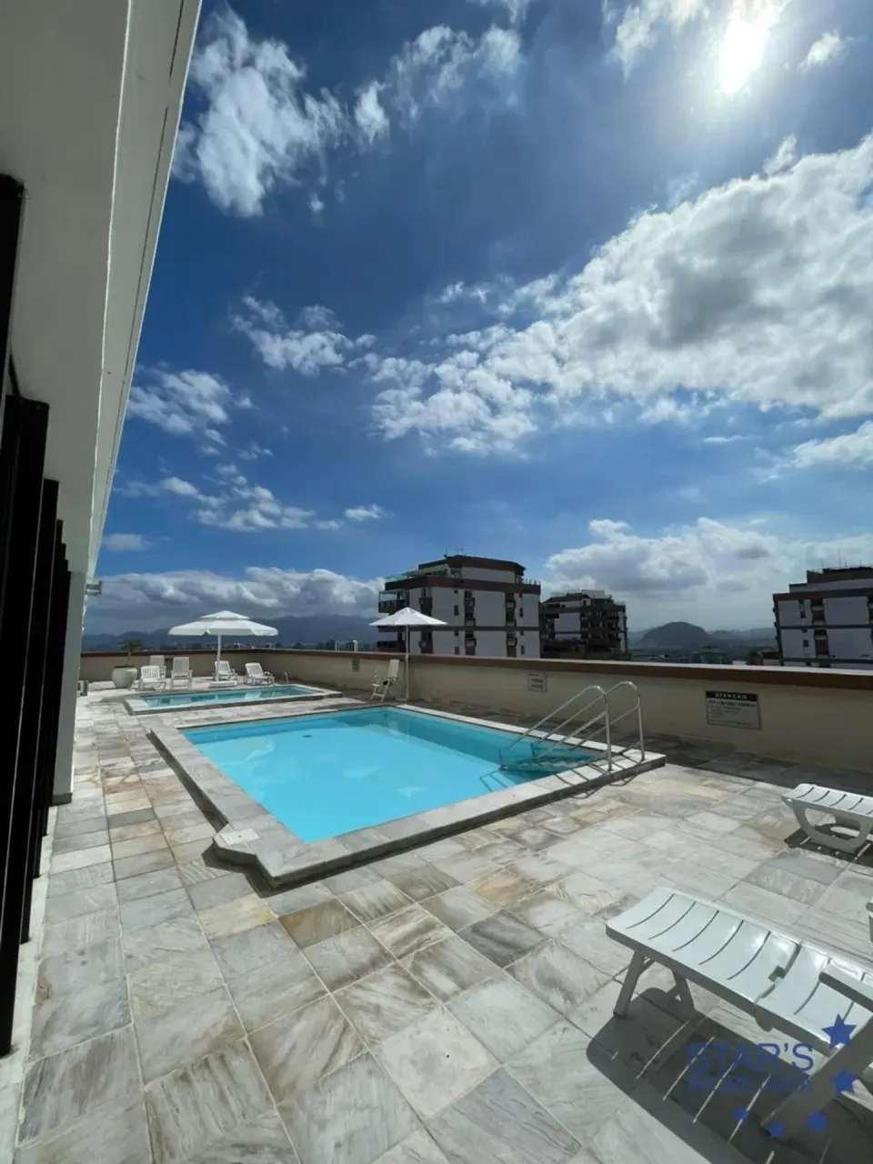1-bedroom apartment with balcony and city-view outlook — photo 6