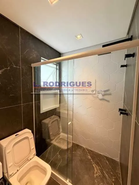 House with 5 bedrooms, 315 m², 3 parking spaces — photo 18