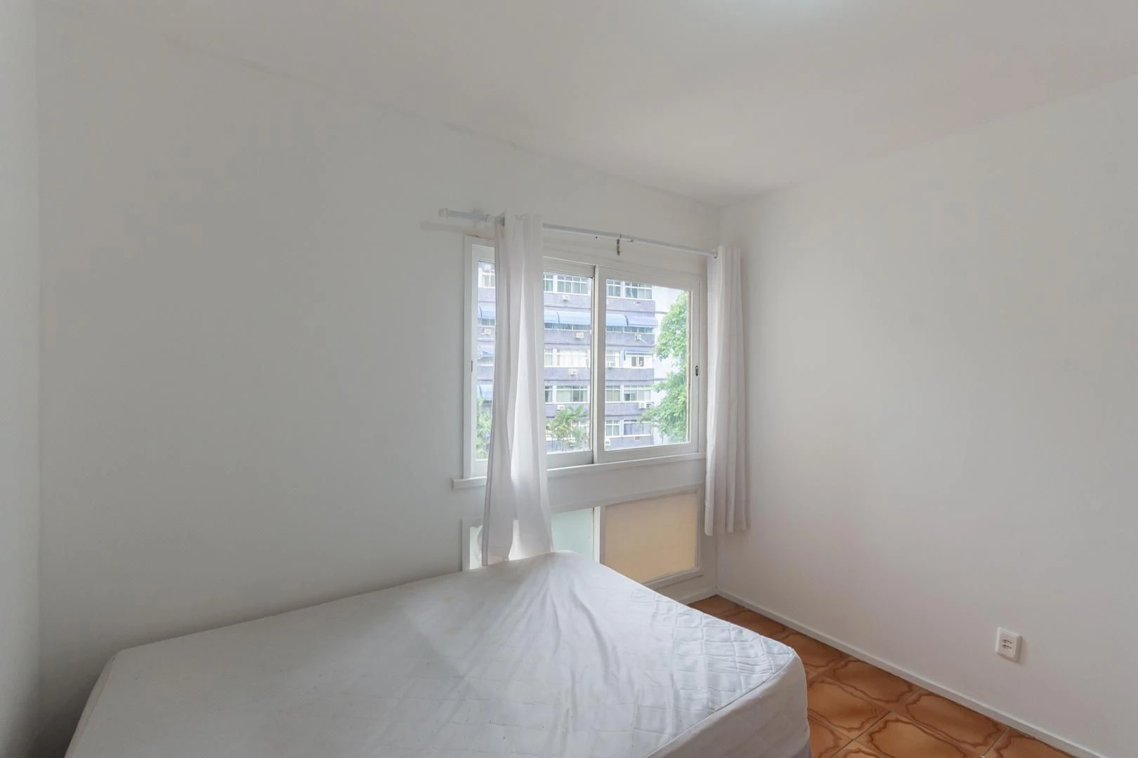 3-bedroom apartment with a home office — photo 27