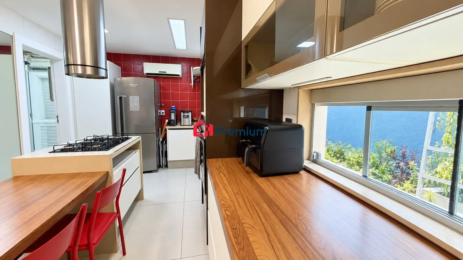 Washing machine in a 5-bedroom house, 350 m² — photo 24
