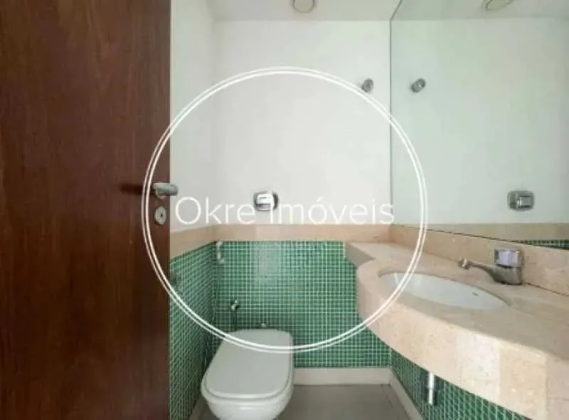 4-bedroom apartment with 5 bathrooms and 200 m² — photo 7