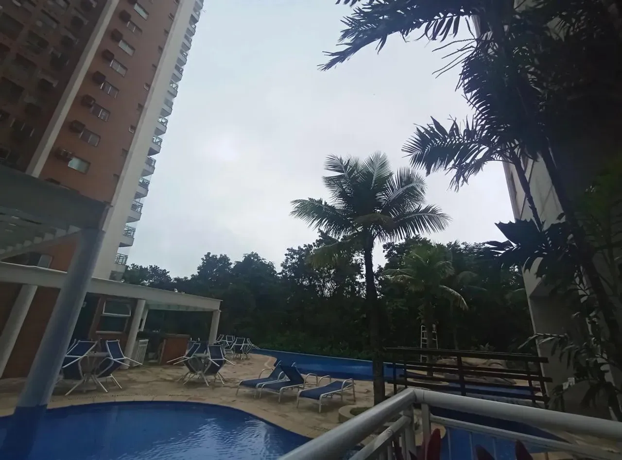 3-bedroom apartment with a grill on the balcony — photo 3