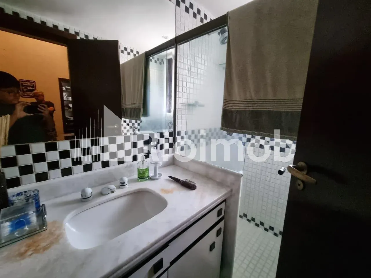 Furnished house with 5 bedrooms and 5 bathrooms — photo 24