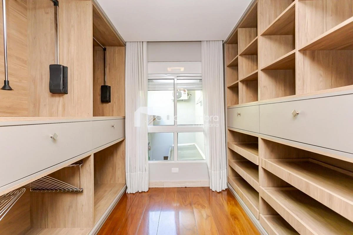 House, 450 m², with a bathtub — photo 25
