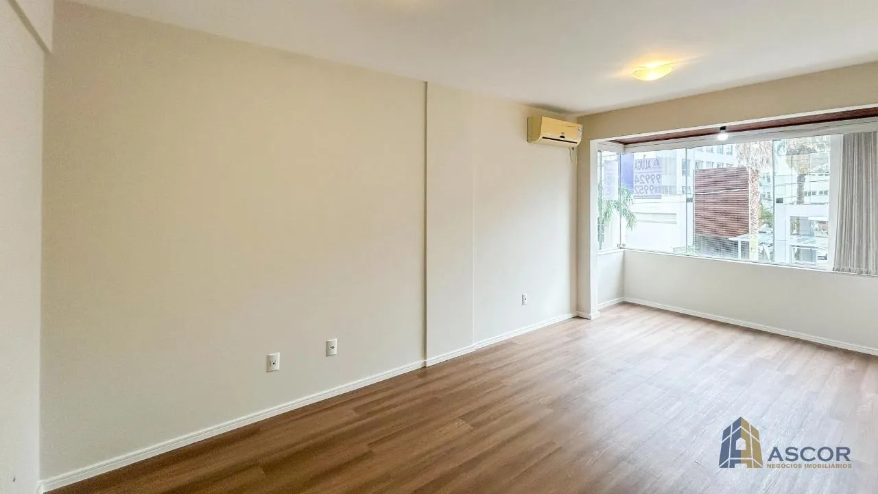 Apartment, 53 m², with wood or laminate floors — photo 16
