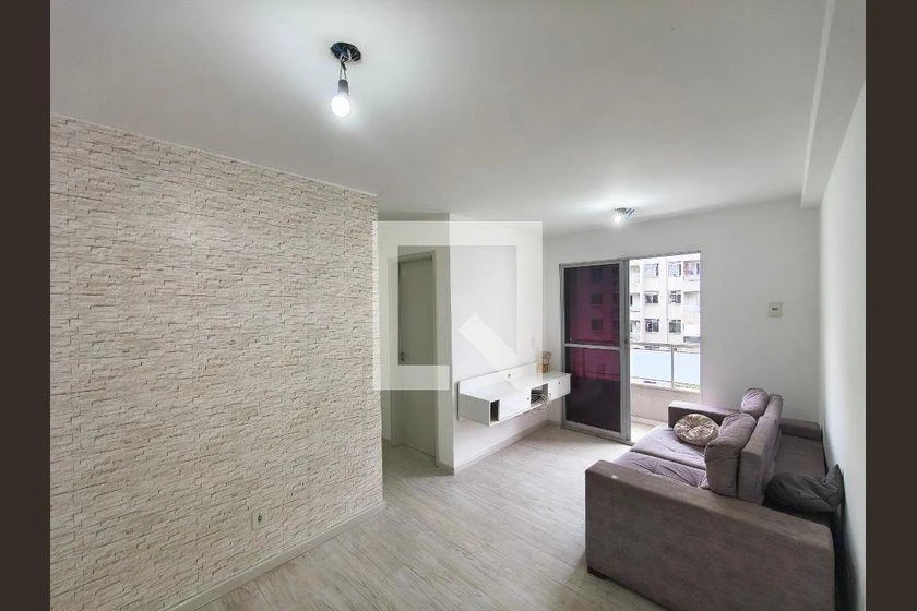 2-bedroom apartment in a building with a gym — photo 3
