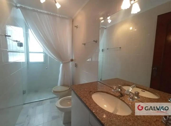 Furnished apartment with a gas kitchen and 160 m² — photo 9