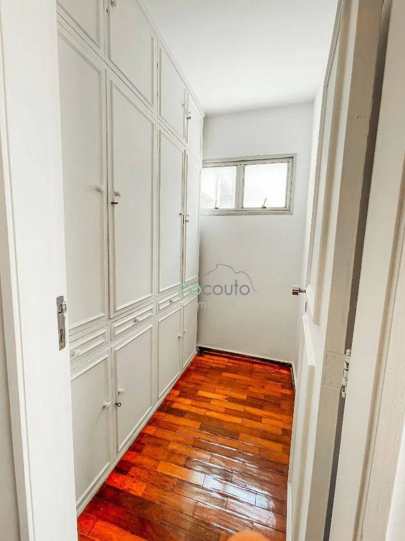 Unfurnished apartment with 4 bedrooms and 377 m² — photo 16
