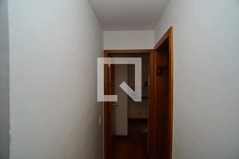 Furnished apartment, 300 m², with a glass-enclosed balcony — photo 42