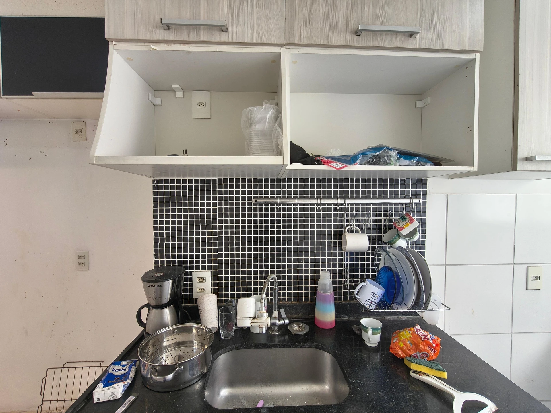 2-bedroom apartment in a building with a gym — photo 14