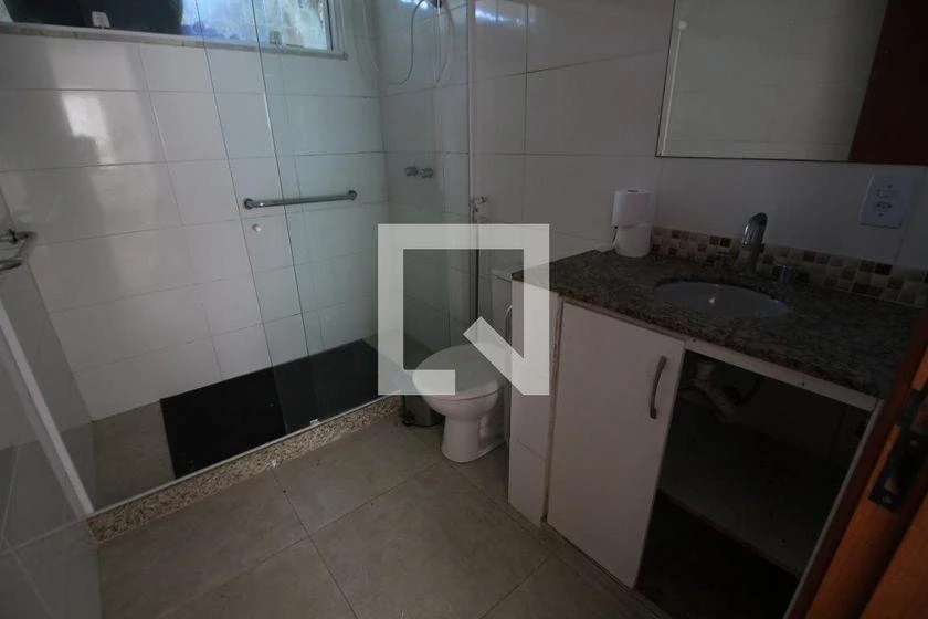 Rental house with 4 bedrooms and 340 m² — photo 2