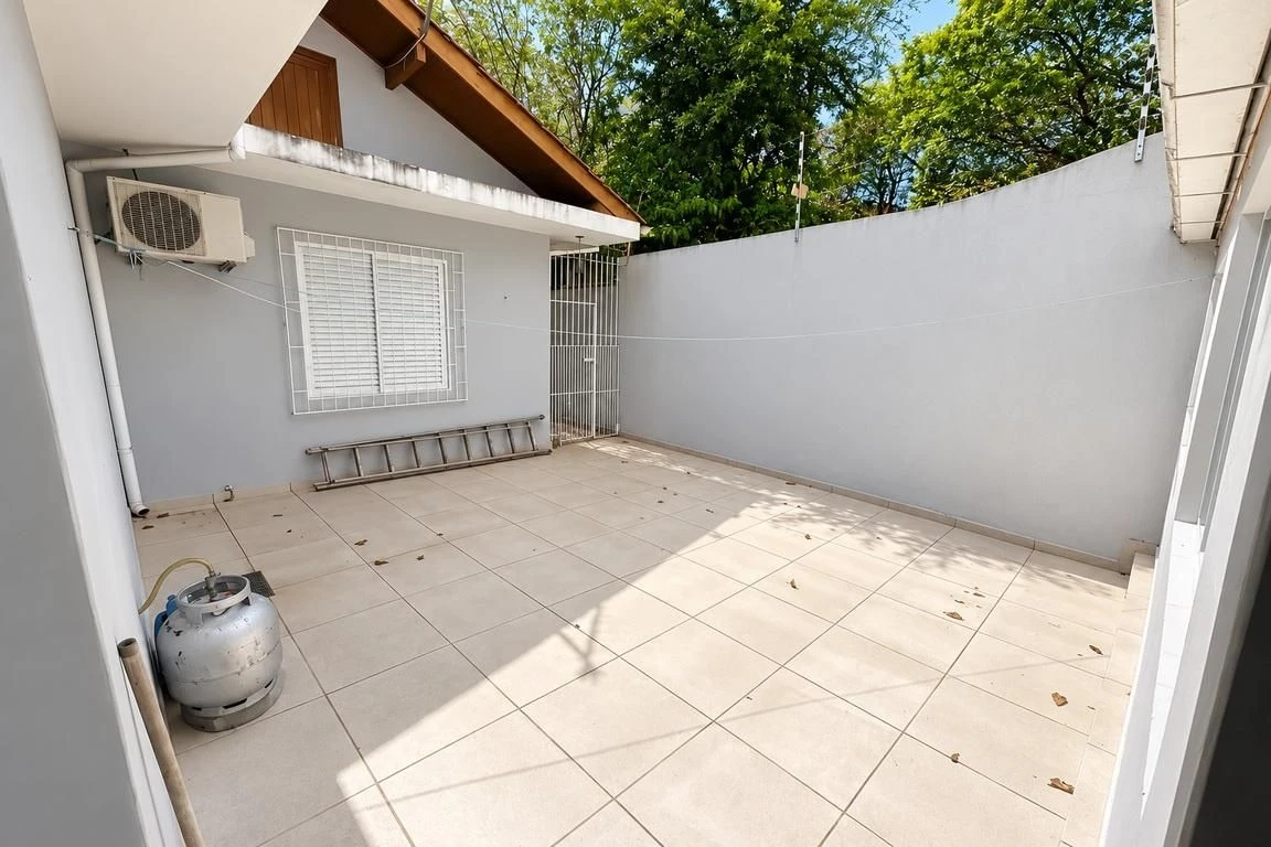 Home office in a 3-bedroom house, 148 m² — photo 18