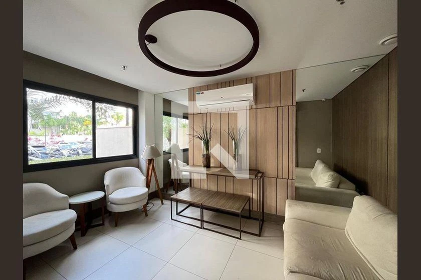 3-bedroom apartment in a building with a gym — photo 16