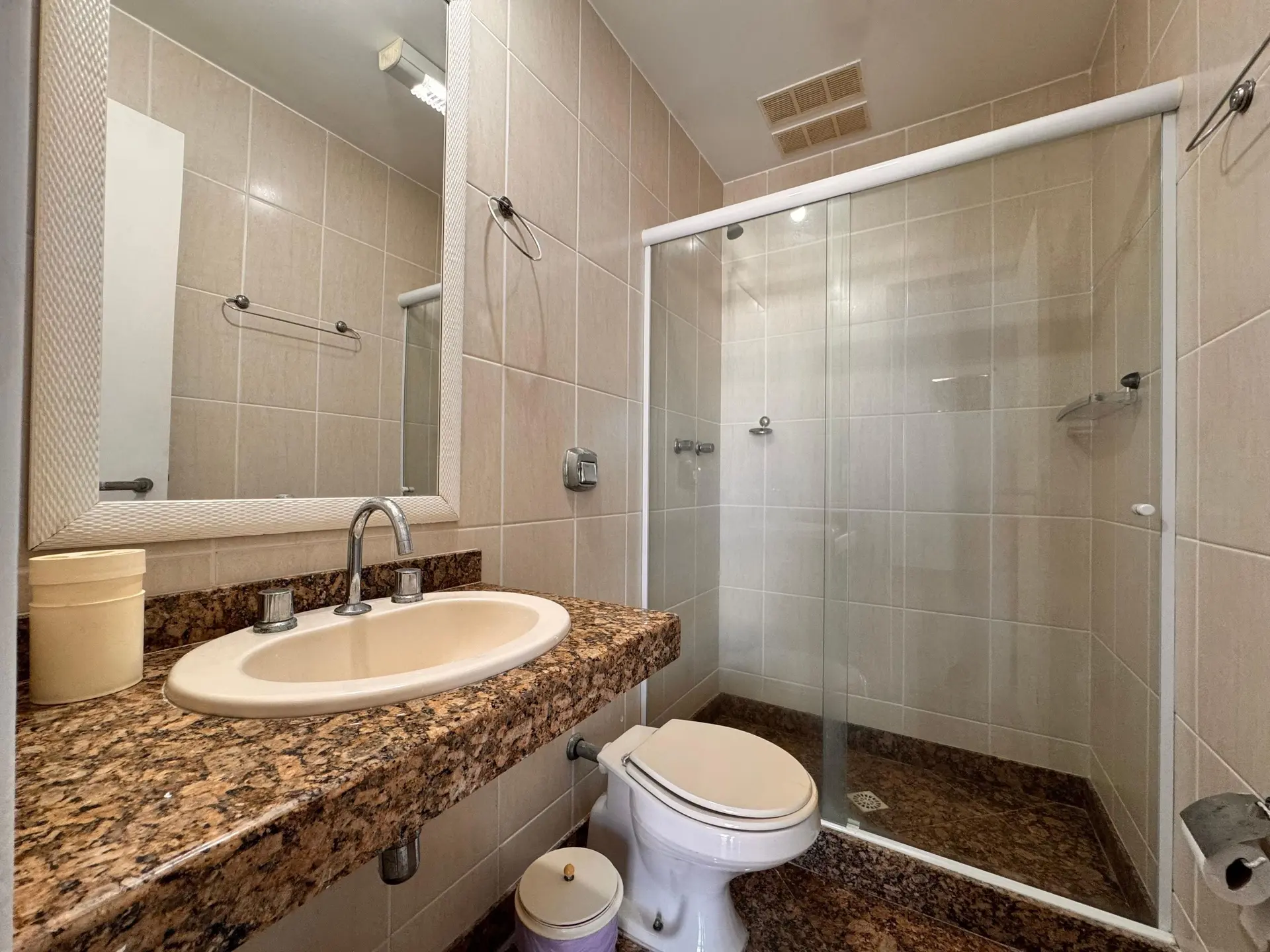 Apartamento, 233 m², com janelas do piso ao teto — photo 45