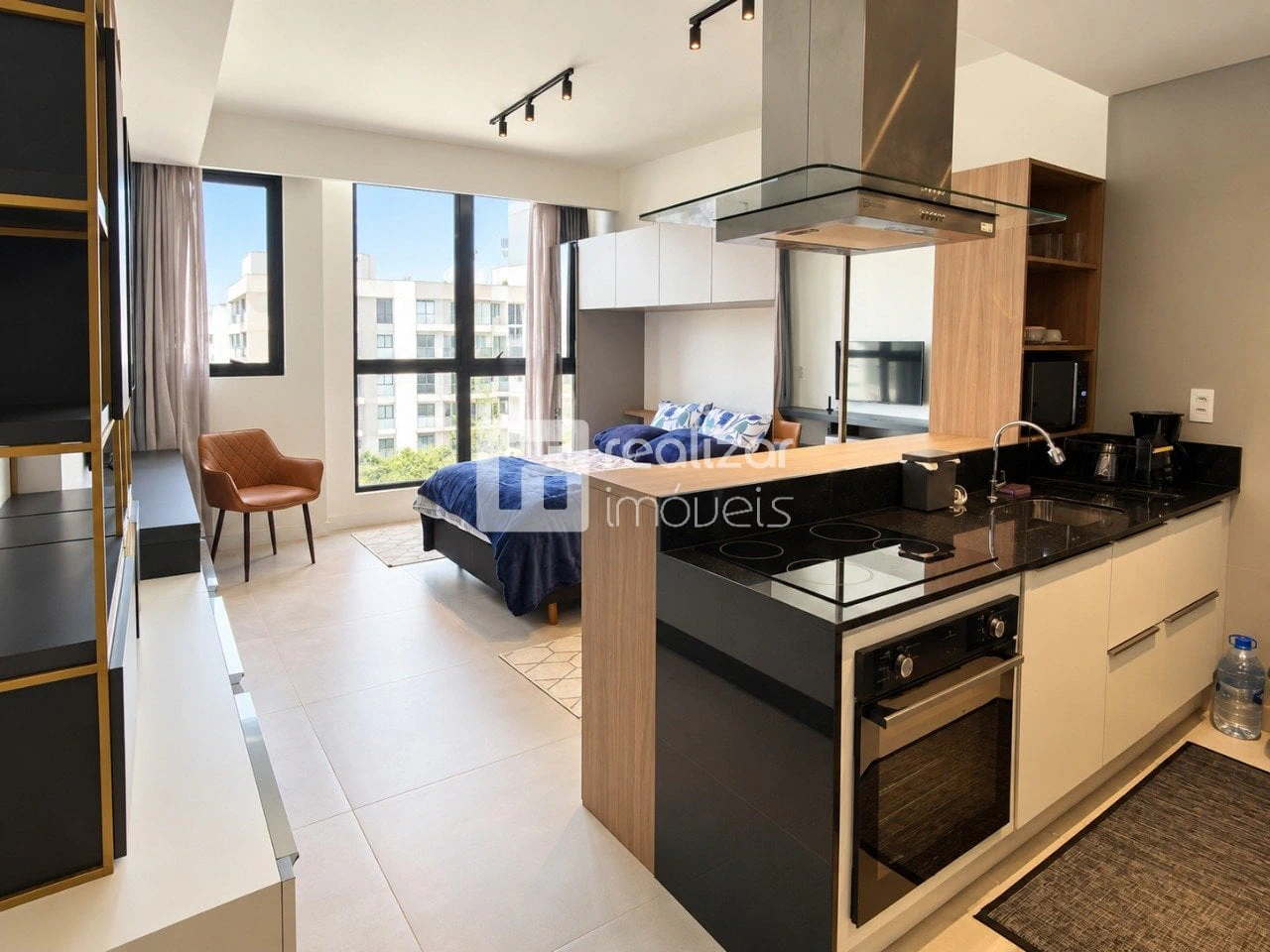 One-bedroom apartment with a dryer in Florianópolis — photo 16