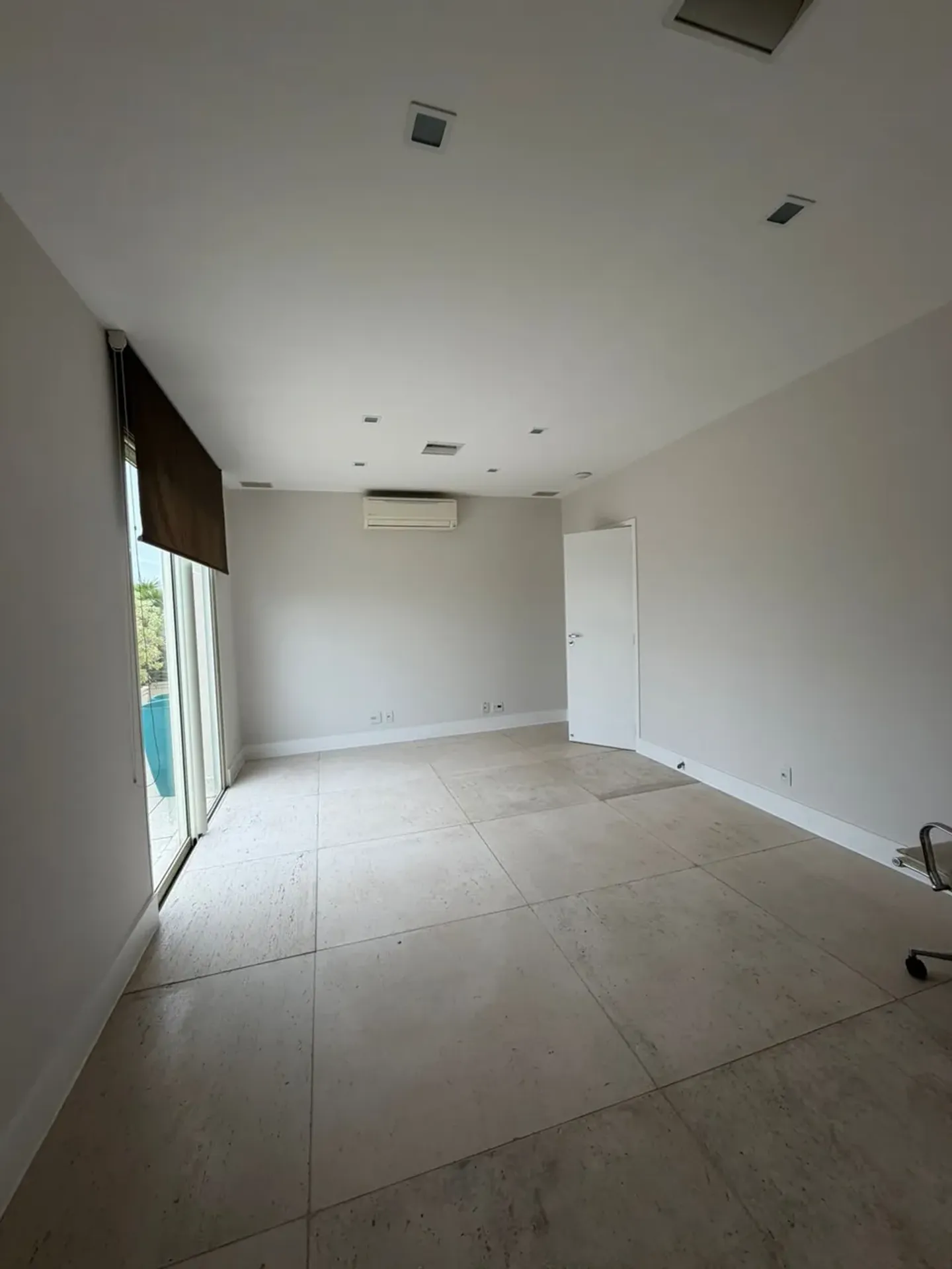 Duplex de 300 m² com 5 quartos e 5 banheiros — photo 21