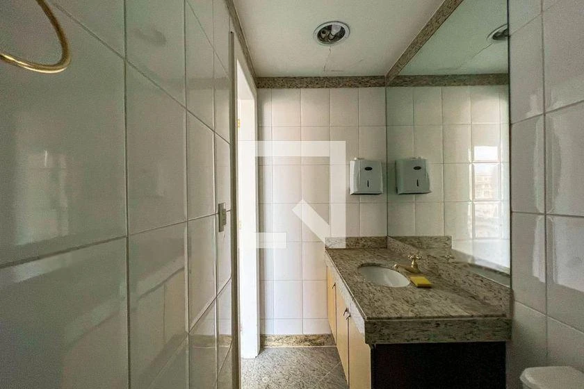 Apartment with 8 bedrooms, 3 bathrooms and 350 m² — photo 12
