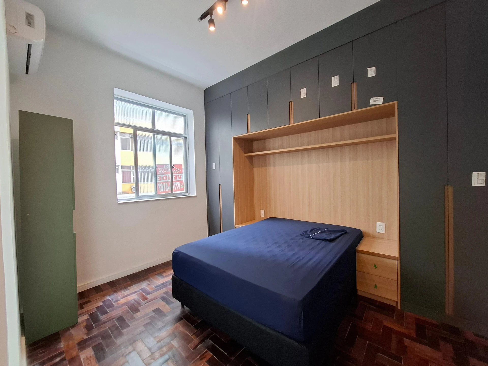 Studio with 1 bedroom and 1 bathroom no parking — photo 3