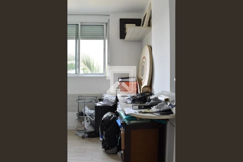 Furnished apartment with 2 bedrooms and open kitchen — photo 10