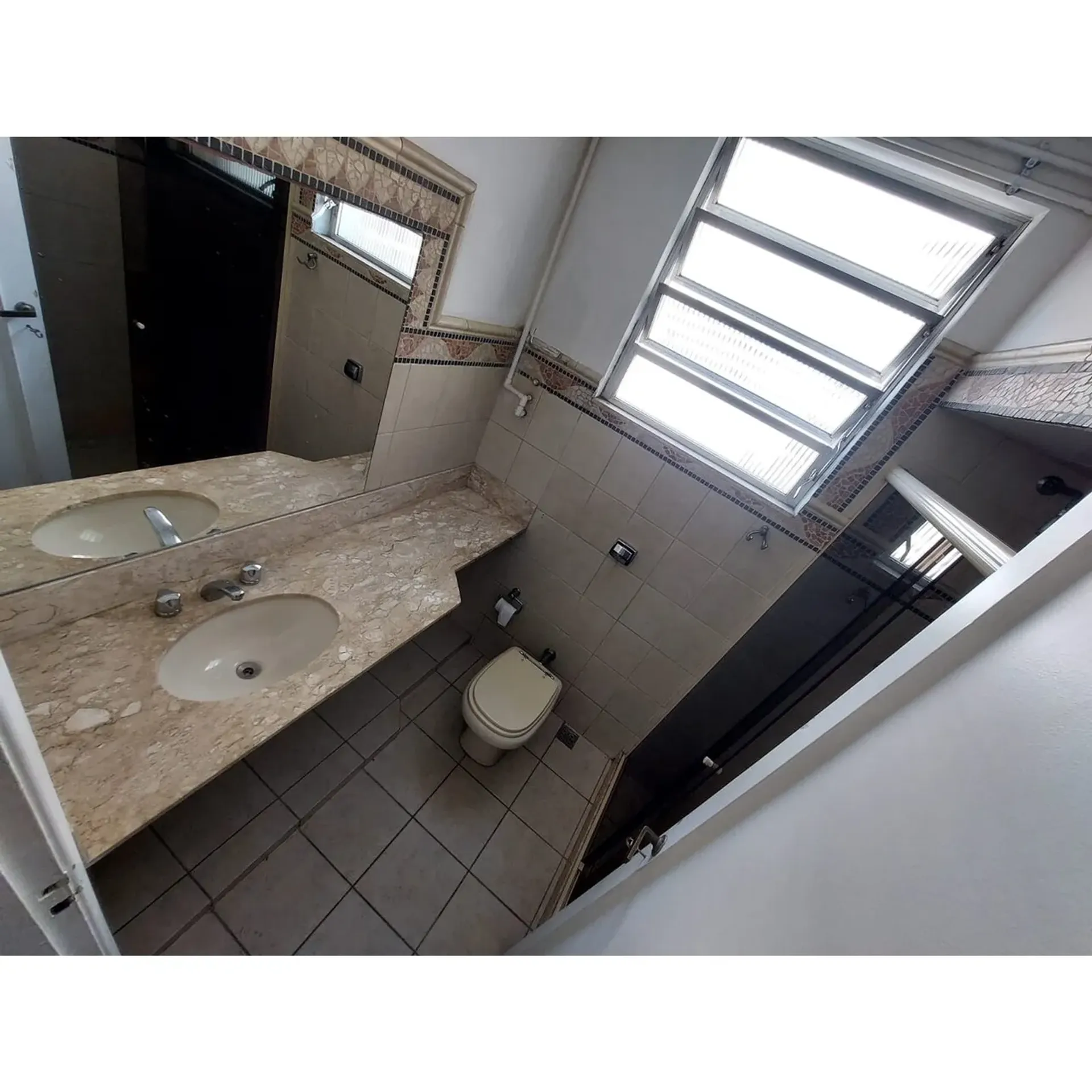 Home office in a 3-bedroom apartment, 132 m² — photo 14