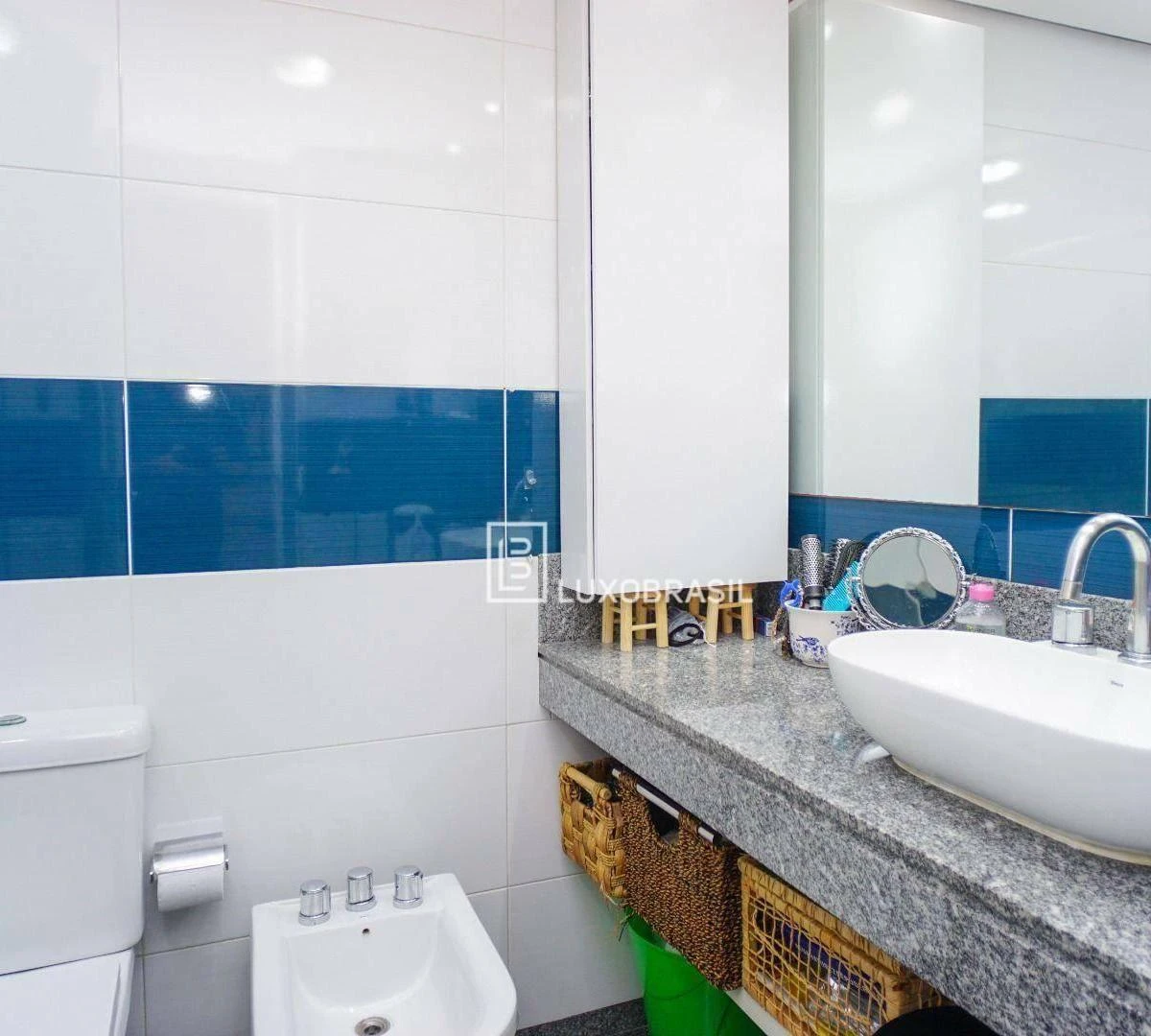 Apartamento mobiliado com varanda envidraçada e 4 quartos — photo 33