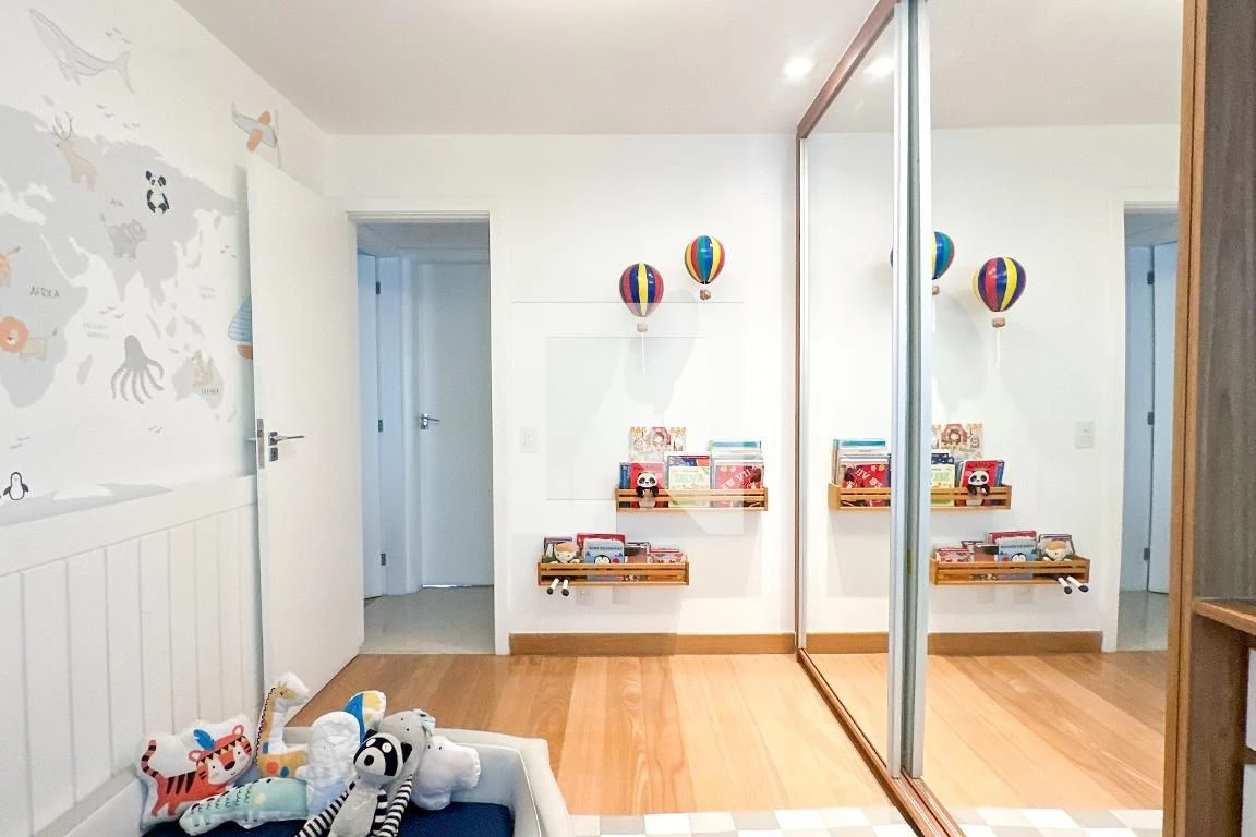 4-bedroom apartment with floor-to-ceiling windows — photo 19