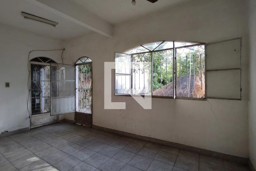 Casa de 4 quartos com jardim privativo e 257 m² — photo 20