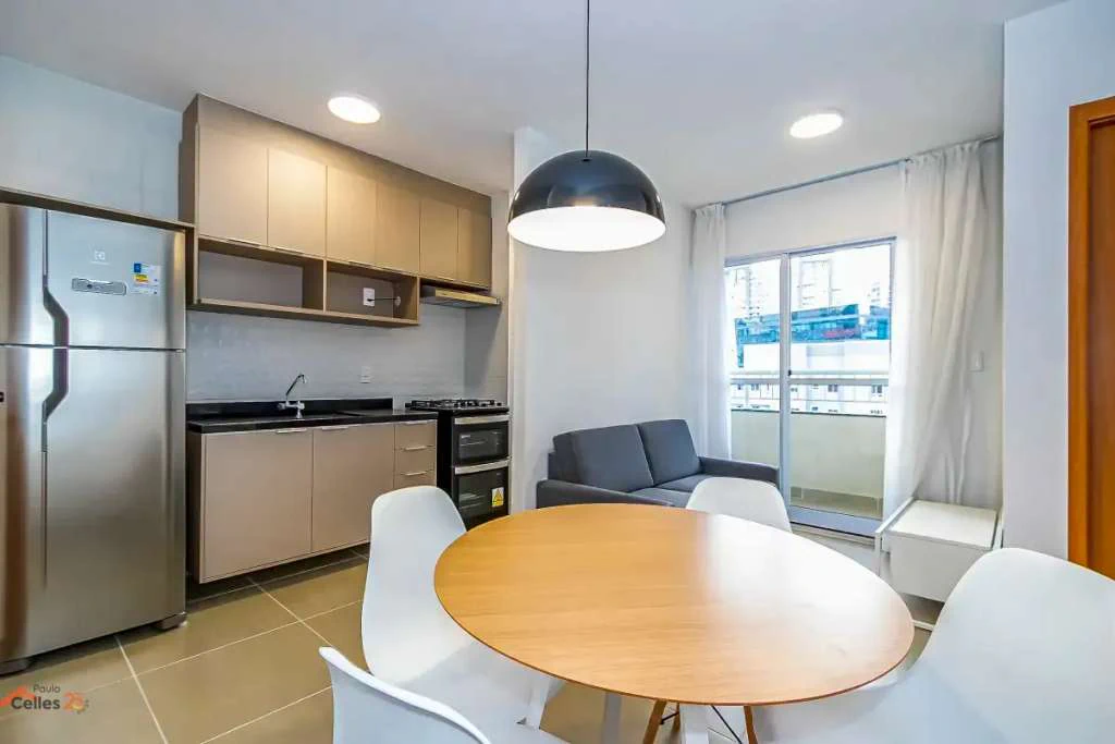 Furnished 2-bedroom apartment with open kitchen and gas stove — photo 5