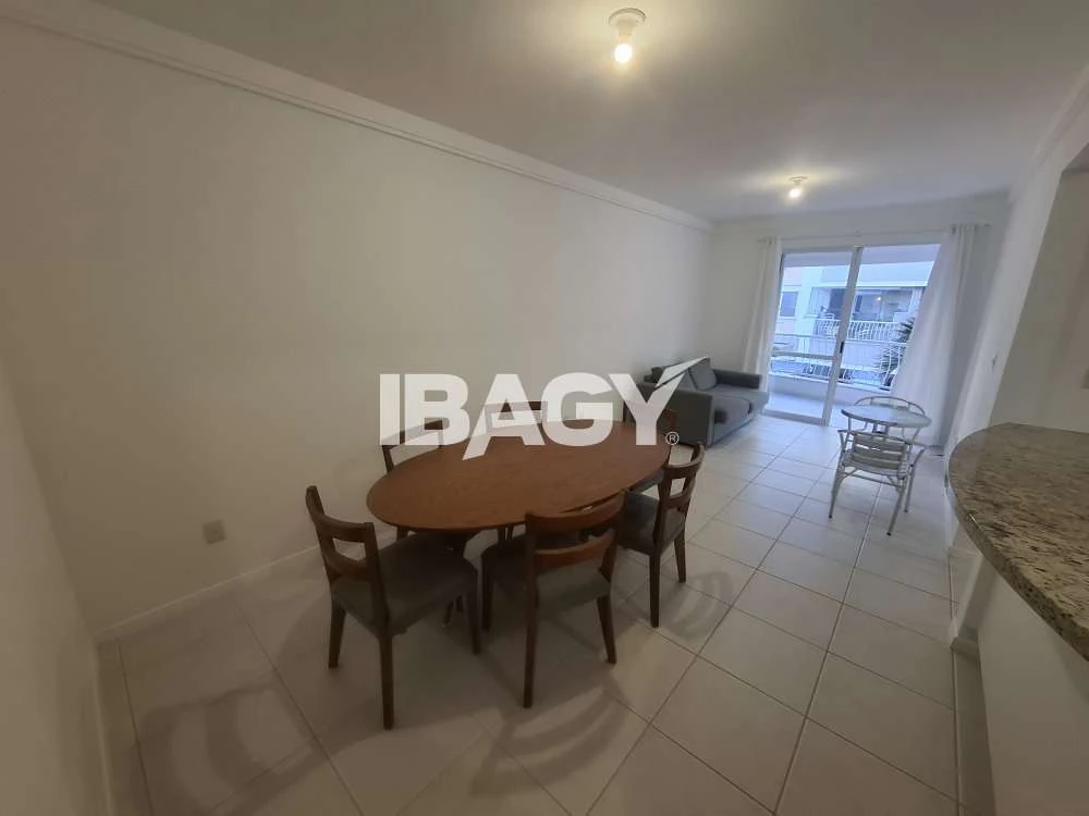 Apartamento com 2 quartos e churrasqueira privativa — photo 2