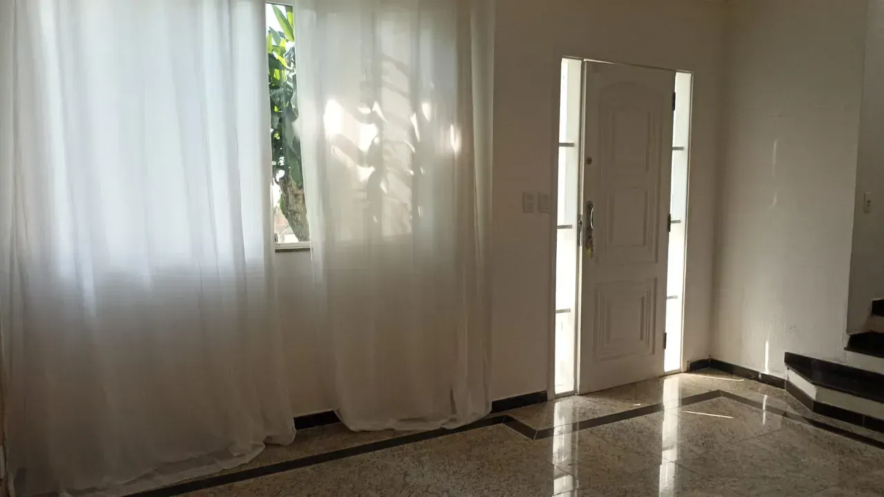 Casa com 4 quartos e 4 banheiros e cozinha a gás — photo 9