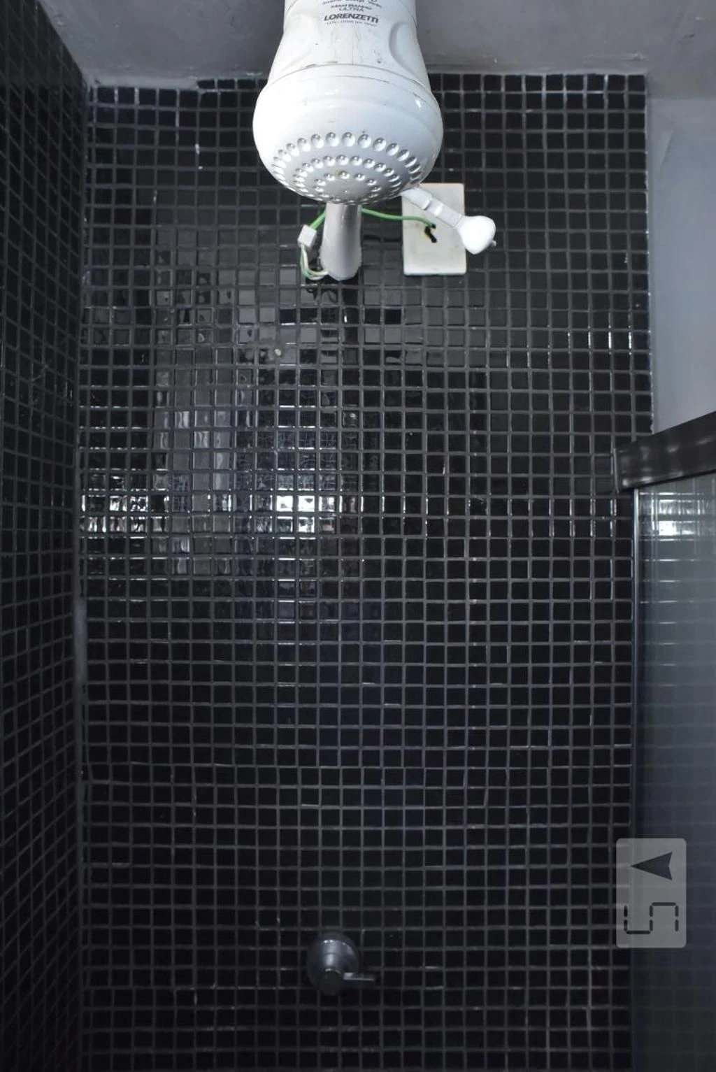 2-bedroom apartment in a building with a gym — photo 33