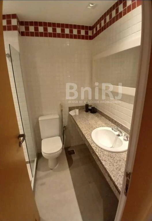 Apartamento de 2 dormitorios con balcón acristalado — photo 21