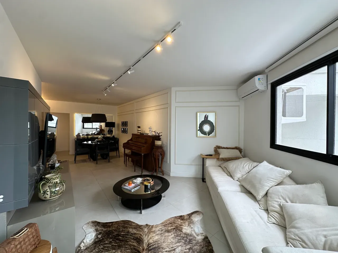 3-bedroom apartment with a fireplace in Florianópolis — photo 21