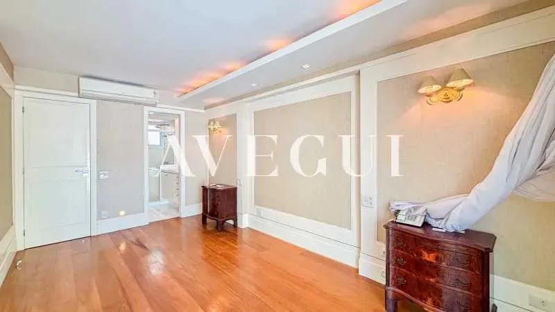 2-bedroom apartment with glassed-in balcony and 4 parking — photo 14