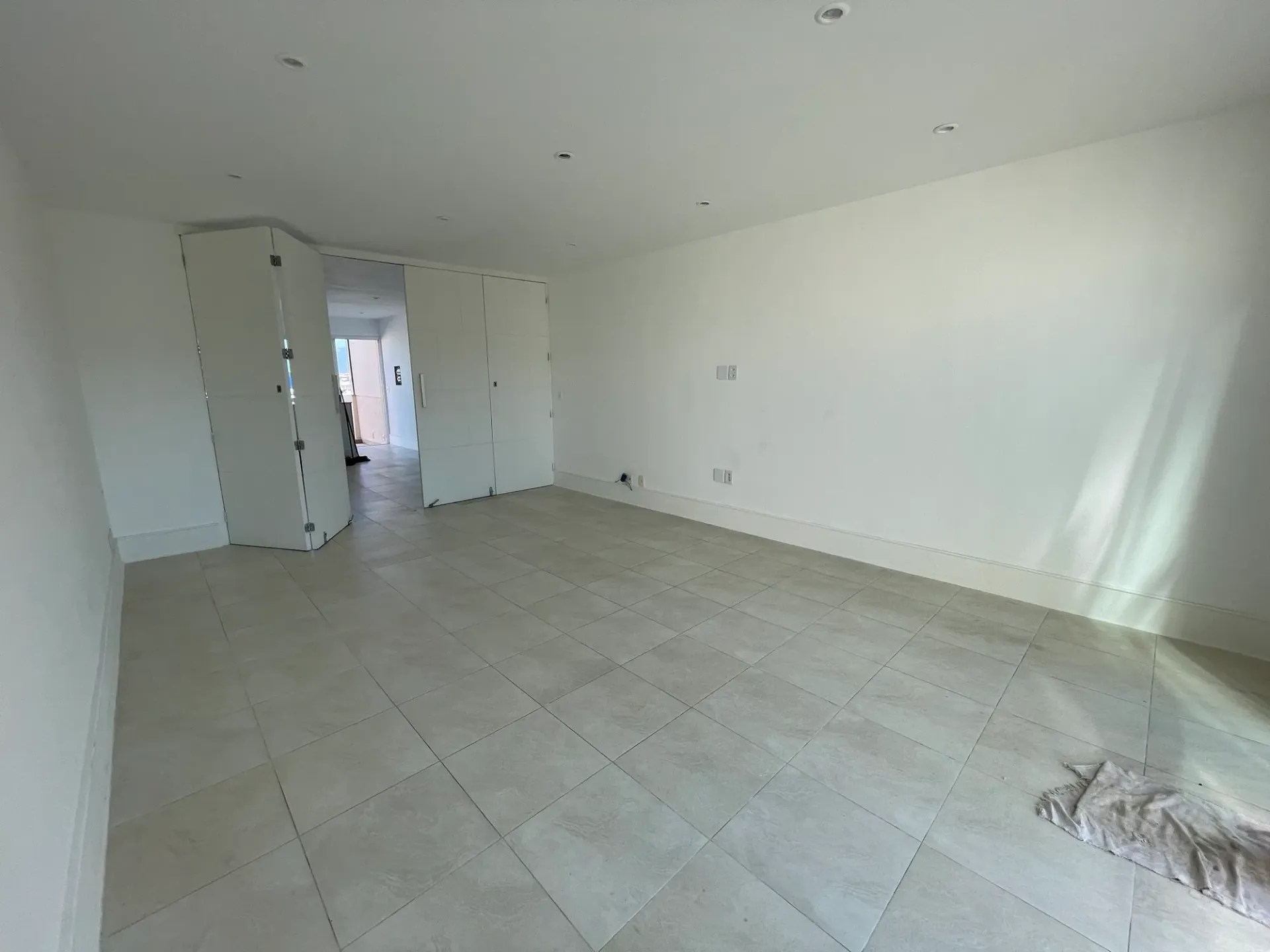 Cobertura com 4 quartos e cozinha com fogão a gás — photo 27
