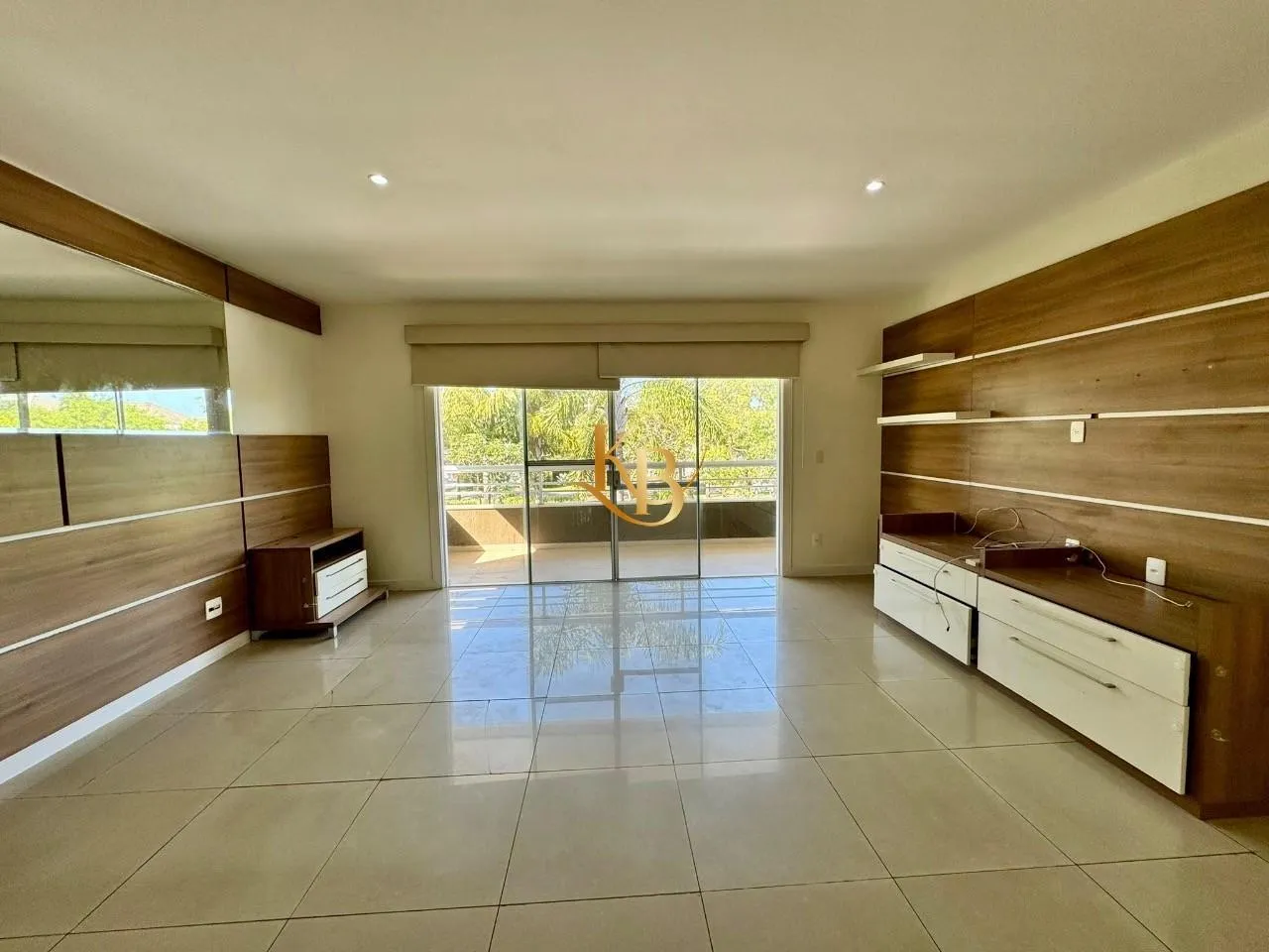 Apartment, 600 m², with a walk-in closet — photo 12