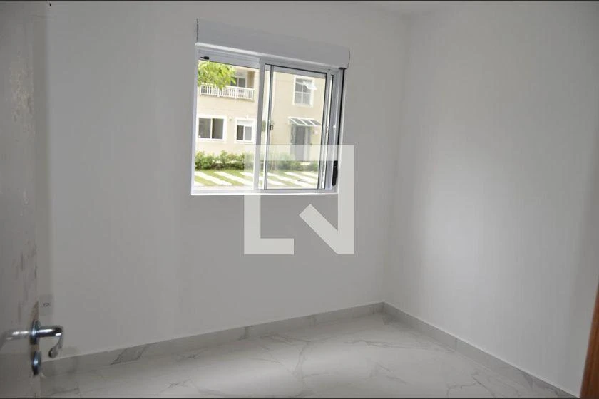 Apartamento de 2 quartos em condomínio com piscina — photo 25