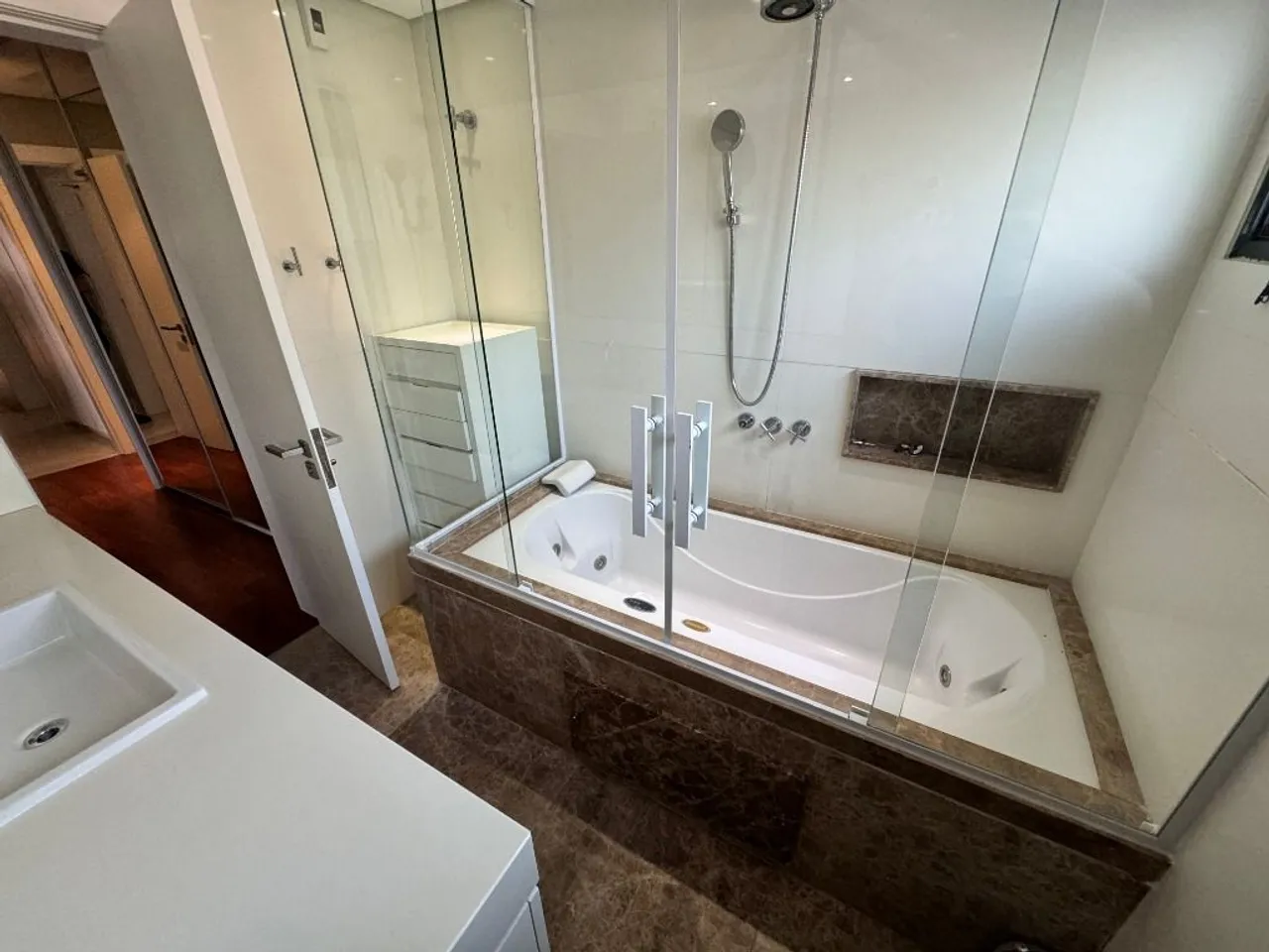 Квартира з 4 спальнями, 194 м² і 5 ванних — photo 20