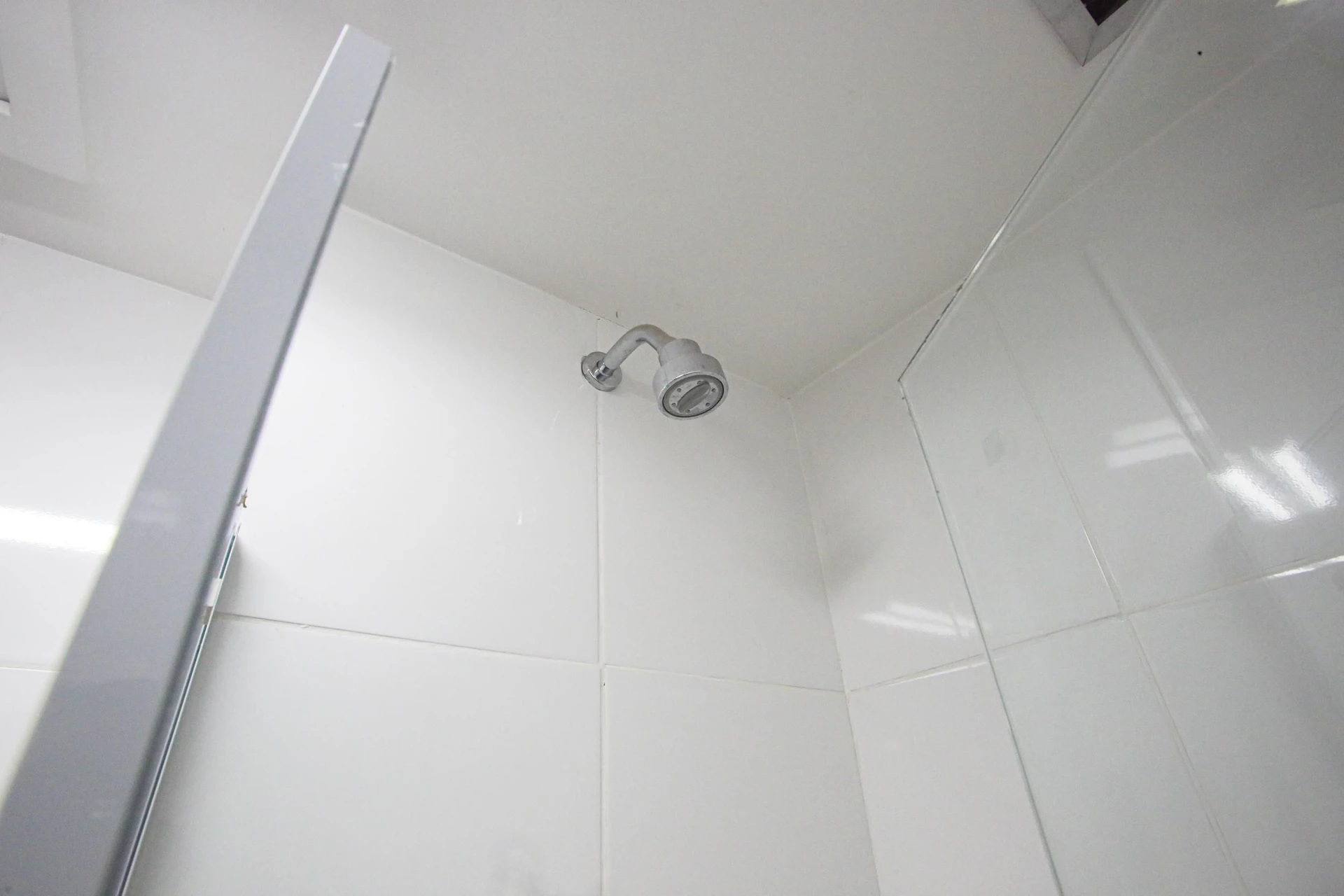 Квартира с 2 спальнями, в доме есть тренажёрный зал — photo 34