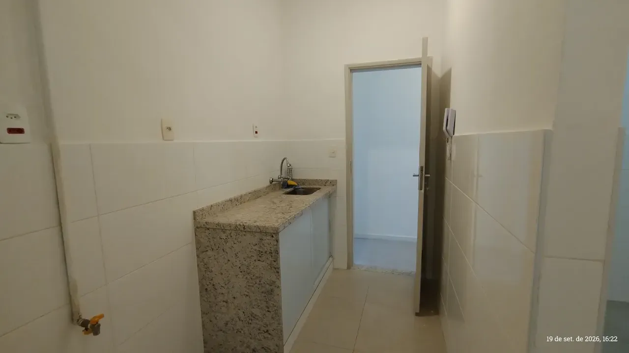 One-bedroom apartment with a water view in Rio de Janeiro — photo 4