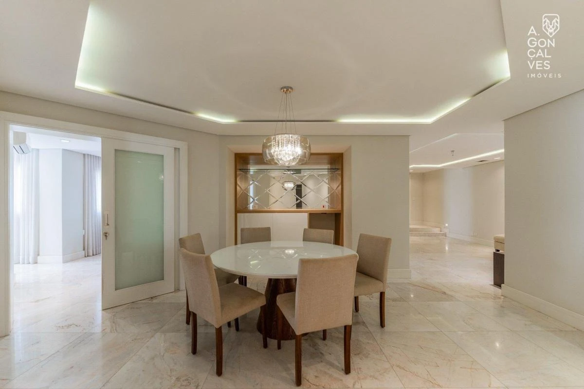 Робоче місце та 5 спалень: квартира 442 м² — photo 44