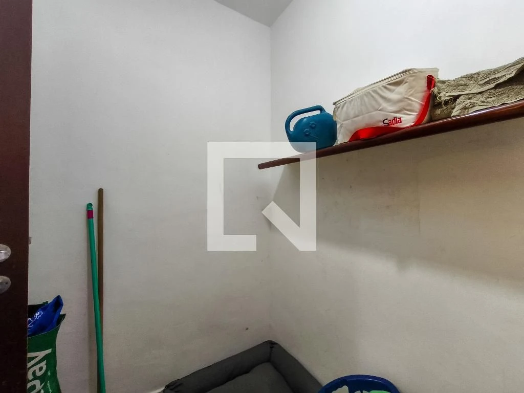 Furnished 4-bedroom apartment with balcony — photo 80