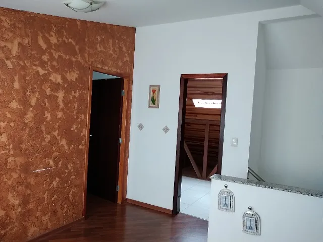 195 m² house with a home office and a bathtub — photo 18