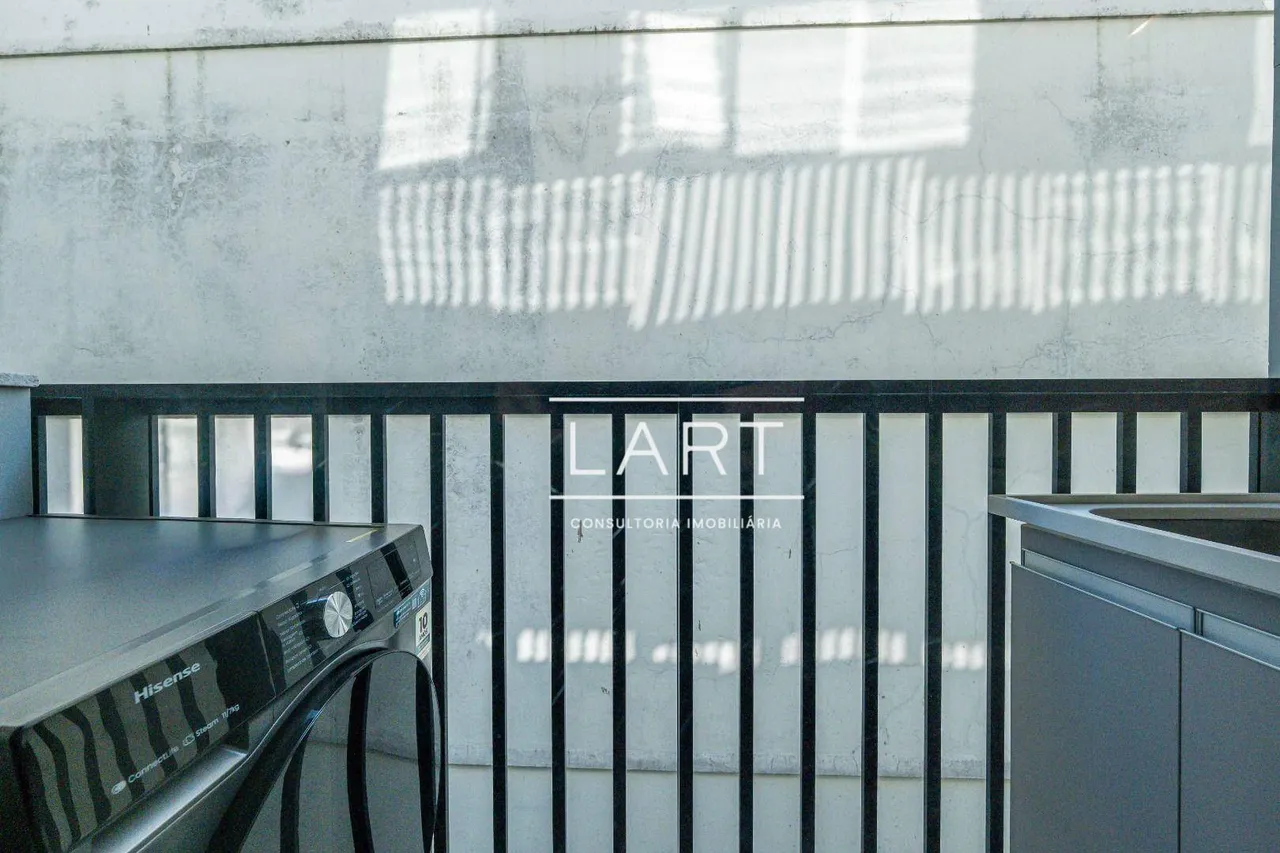 Furnished 90 m² apartment with 3 bedrooms and a balcony — photo 9